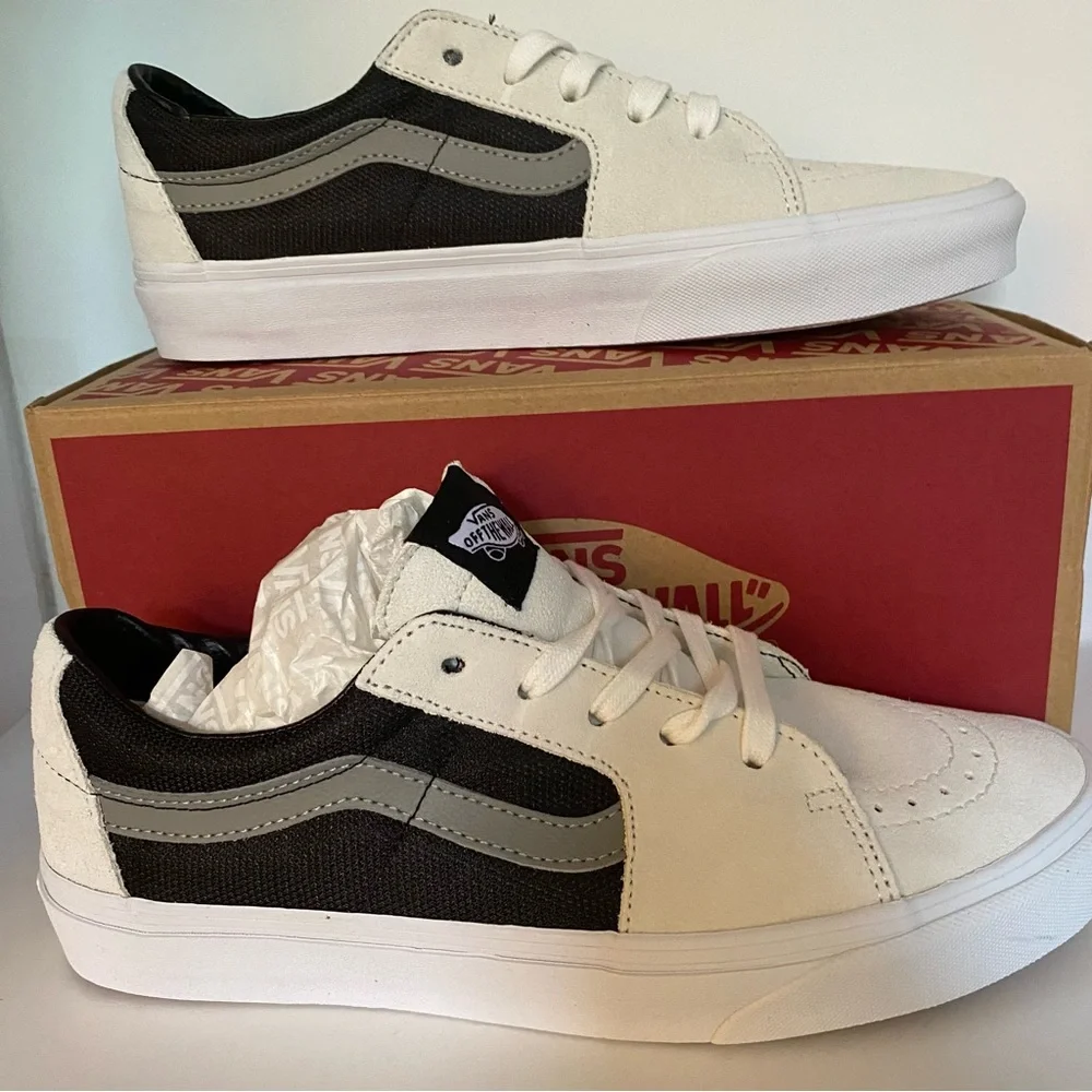 NEW VANS SK8 LOW UNISEX WHITE BLACK  Women 12 NIB NWT